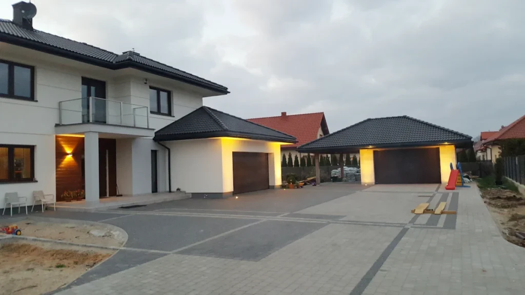 domy na sprzedaż Chotomów