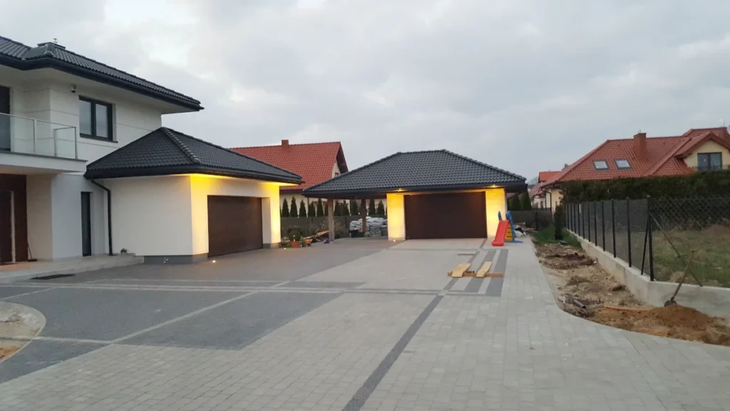 domy na sprzedaż Chotomów
